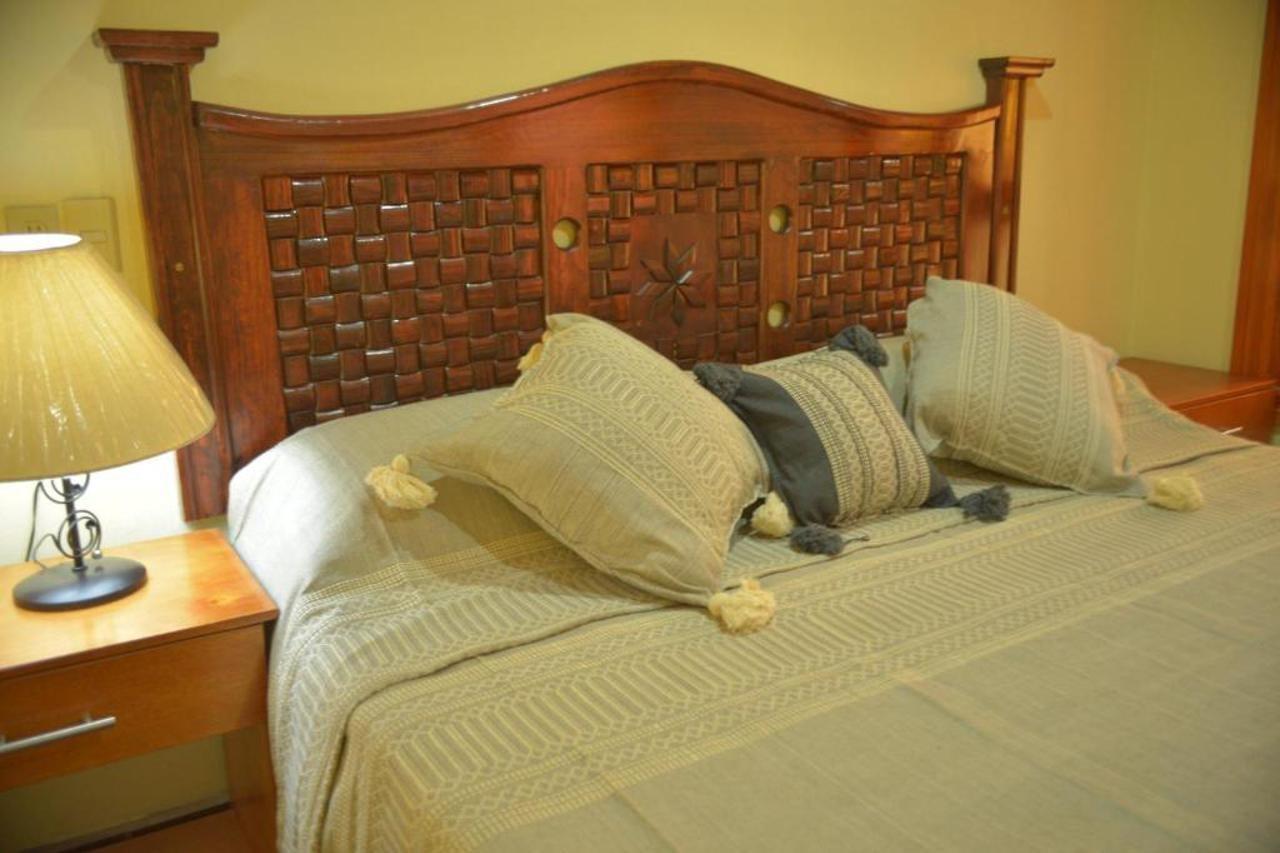 Oyo Hotel Castillo Santa Cecilia タパルパ エクステリア 写真